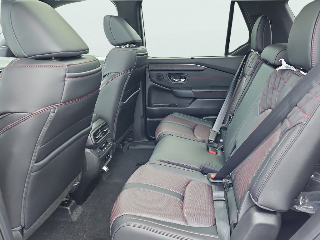 New 2026 Honda Pilot Black Edition image 23