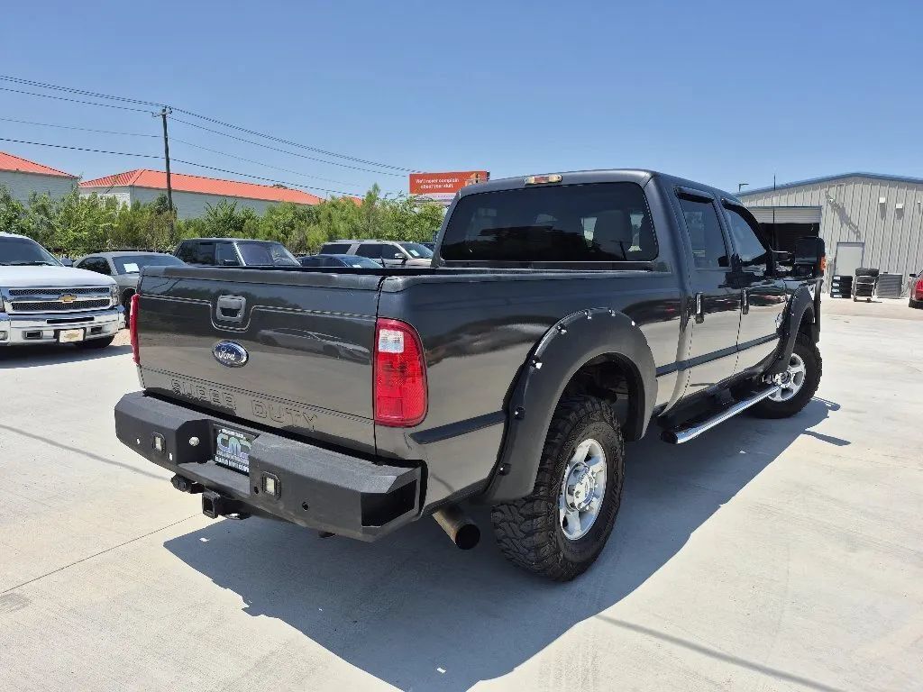 Used 2016 Ford F250 XLT AWD/4WD image 6