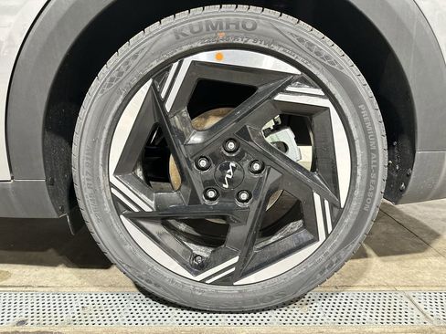 New 2025 Kia K4 EX image 28