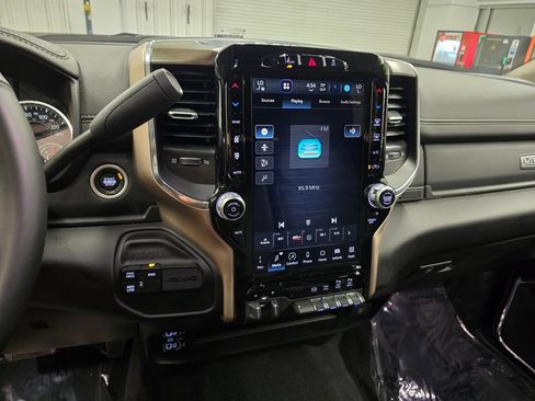 Used 2024 RAM 2500 Laramie w/ Safety Group AWD/4WD image 25