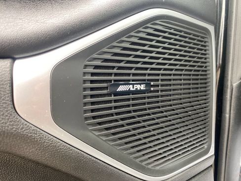 Used 2024 Jeep Wagoneer L Series II w/ Flexible Seating Group AWD/4WD image 29