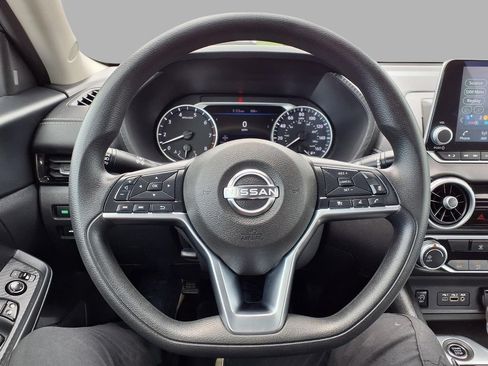 Used 2024 Nissan Sentra SV FWD image 15