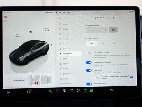 Used 2022 Tesla Model Y Long Range AWD/4WD image 28