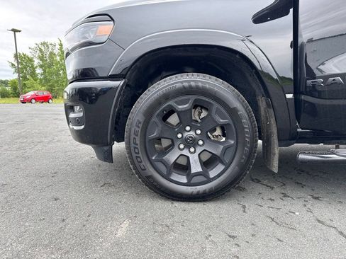 Used 2025 RAM 1500 Big Horn AWD/4WD image 23