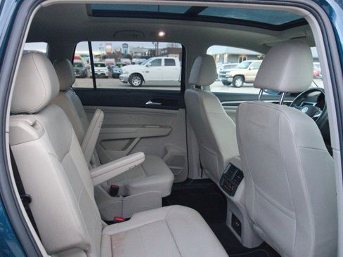 Used 2022 Volkswagen Atlas SE image 32