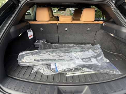 Certified 2026 Lexus UX 300h FWD image 48