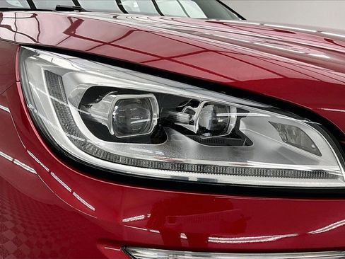 Used 2020 Lincoln Corsair Reserve w/ Equipment Group 202A image 29