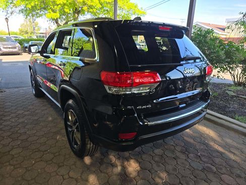 Used 2018 Jeep Grand Cherokee Limited AWD/4WD image 2