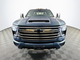 Used 2026 Chevrolet Silverado 3500 High Country w/ High Country Premium Package AWD/4WD video 2