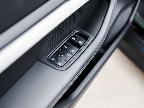 Certified 2023 Porsche Taycan image 23