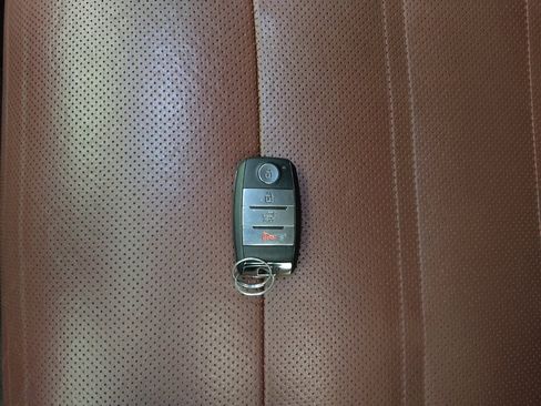 Used 2017 Kia Sorento SX FWD image 32