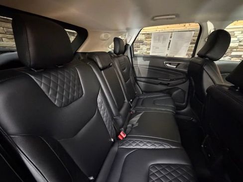 Used 2023 Ford Edge Titanium AWD/4WD image 35