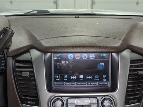 Used 2019 Chevrolet Tahoe LT image 18