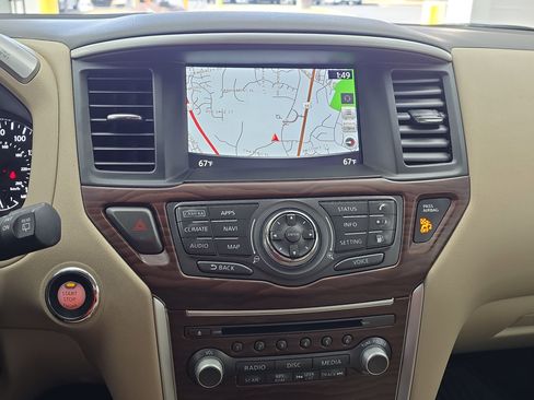 Used 2020 Nissan Pathfinder Platinum image 22