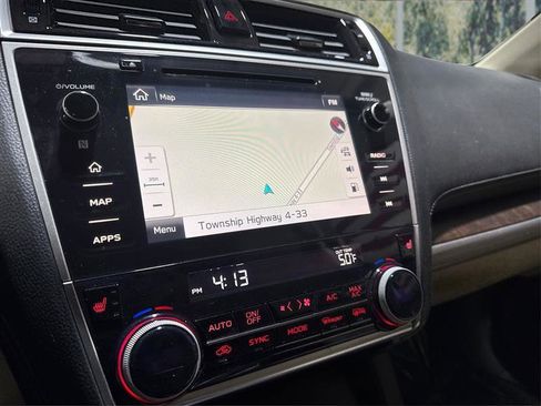 Used 2018 Subaru Outback 2.5i Limited image 25