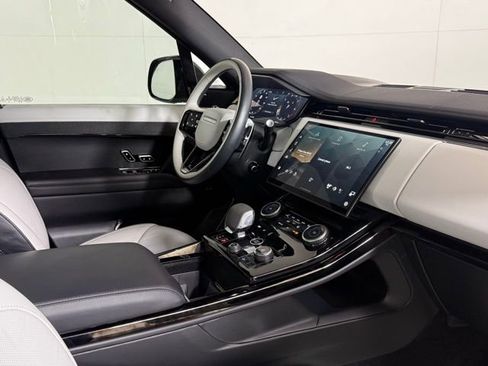 Certified 2023 Land Rover Range Rover Sport SE Dynamic image 19