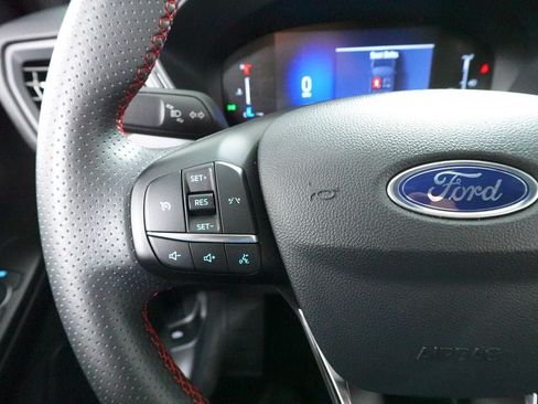Certified 2025 Ford Escape ST-Line AWD/4WD image 13