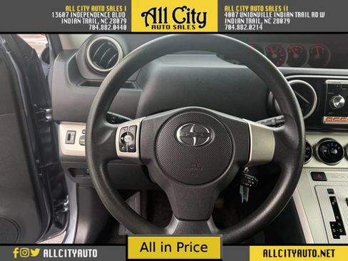 Used 2010 Scion xB Hatchback 4D image 17