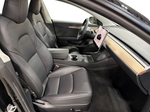 Certified 2023 Tesla Model 3 Standard Range RWD image 13