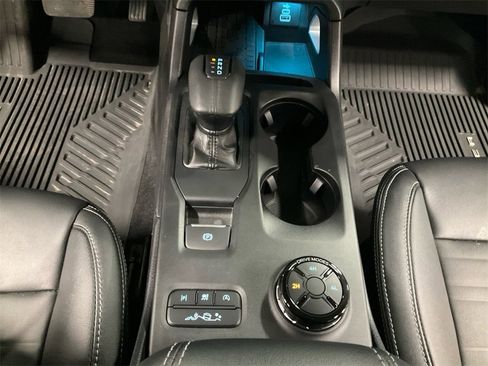 Used 2024 Ford Ranger Lariat w/ FX4 Off-Road Package image 29