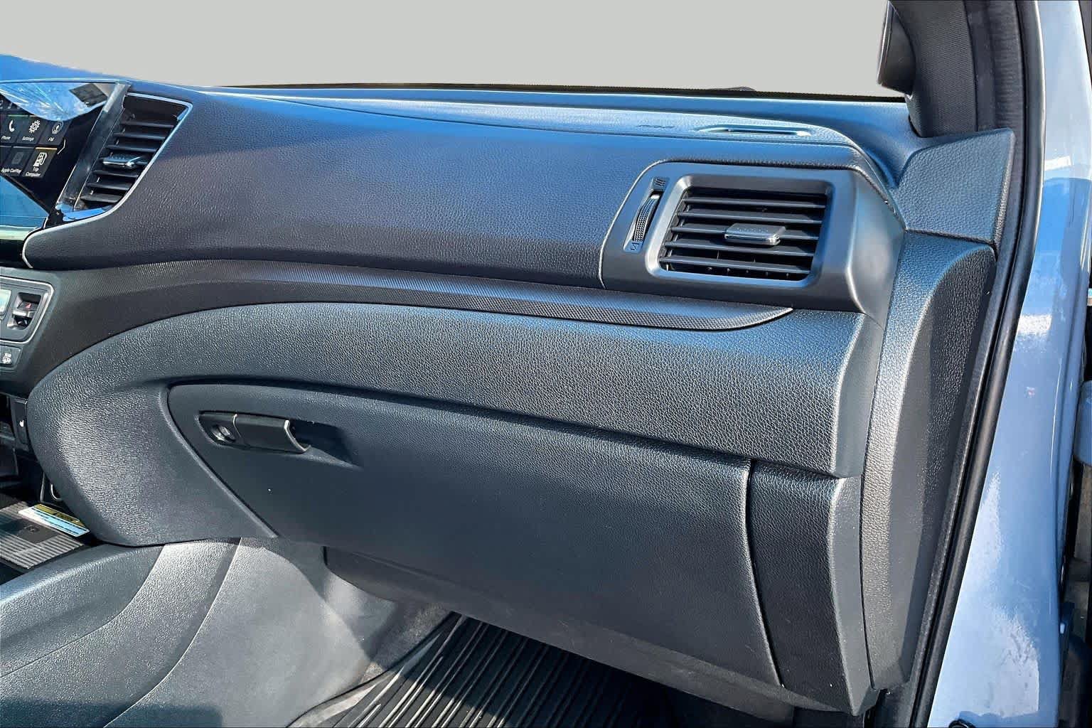 Used 2022 Honda Pilot TrailSport image 18