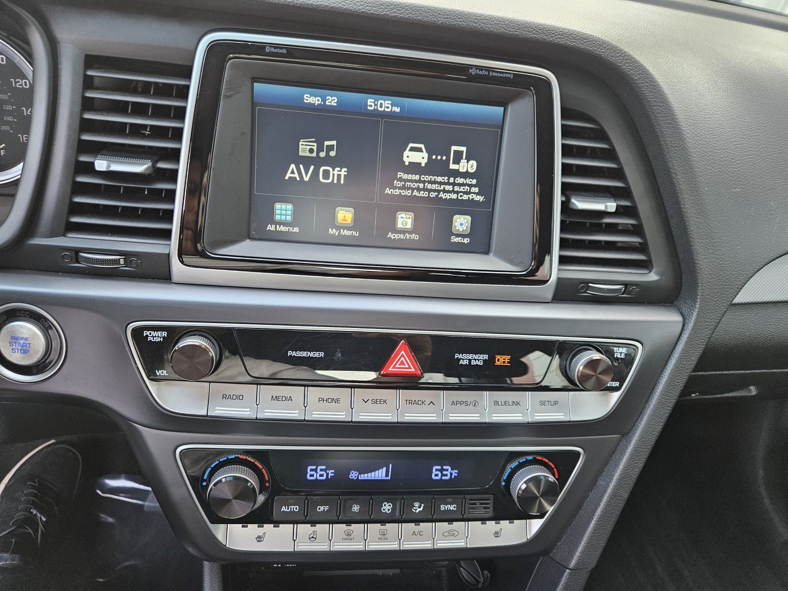 Used 2019 Hyundai Sonata SEL w/ Tech Package 02 FWD image 18