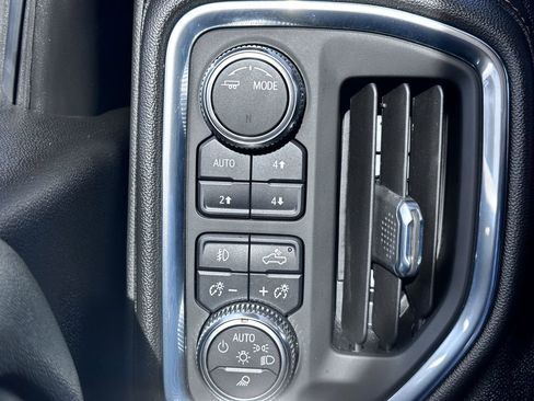 Used 2021 GMC Sierra 1500 AT4 image 19