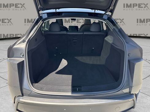 Used 2026 Tesla Model Y Long Range AWD/4WD image 31