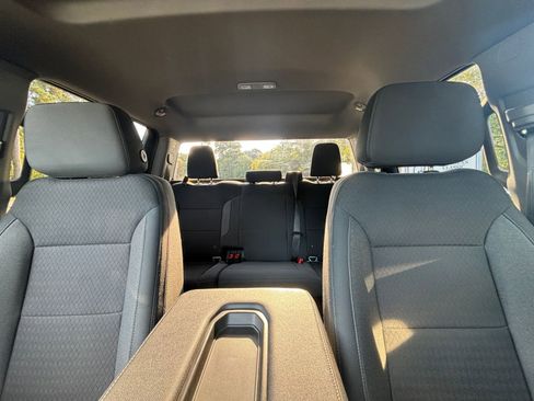 Used 2024 Chevrolet Silverado 2500 LT image 30