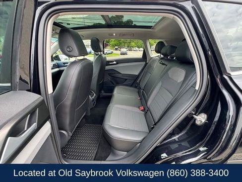 Certified 2023 Volkswagen Taos SE w/ Panoramic Sunroof Package AWD/4WD image 9