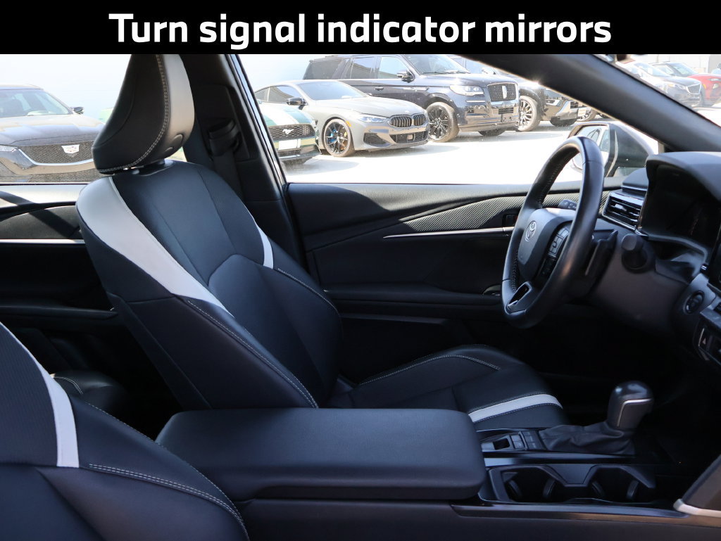 Used 2025 Toyota Camry SE FWD image 11