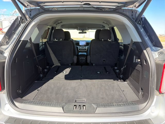 Used 2021 Ford Explorer XLT w/ Class III Trailer Tow Package AWD/4WD image 45