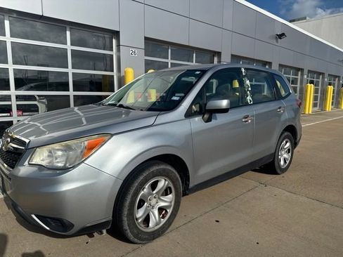 Used 2014 Subaru Forester 2.5i w/ Popular Package #2 AWD/4WD image 3