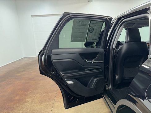 Used 2022 Lincoln Corsair Reserve w/ Elements Package image 43