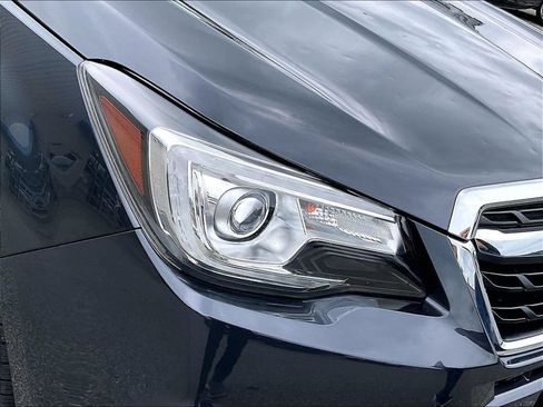 Used 2017 Subaru Forester 2.5i Limited AWD/4WD image 32