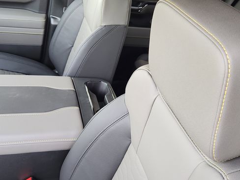 New 2026 Chevrolet Silverado 2500 ZR2 image 20