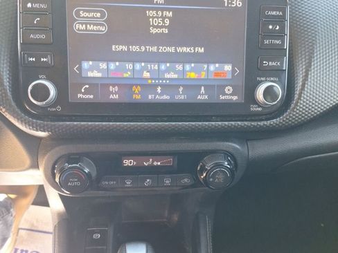 Used 2022 Nissan Kicks SV image 19