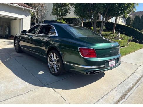 Used 2022 Bentley Flying Spur V8 AWD/4WD image 5