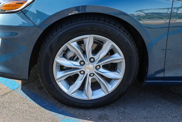 Used 2024 Chevrolet Malibu LT FWD image 9