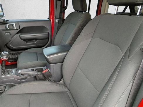 Used 2023 Jeep Wrangler Willys image 23