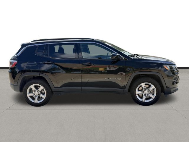 Used 2024 Jeep Compass Latitude AWD/4WD image 4