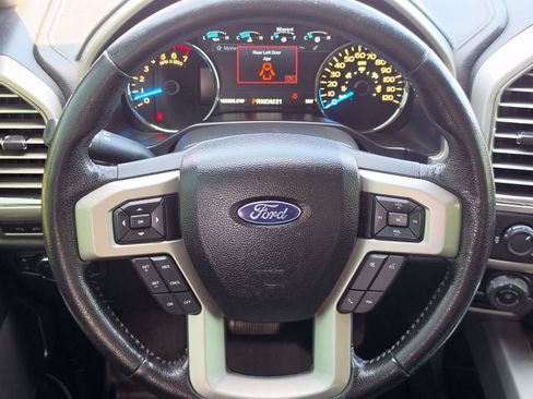 Used 2016 Ford F150 Lariat w/ Equipment Group 502A Luxury AWD/4WD image 21