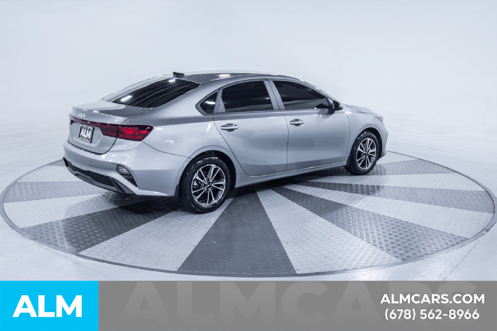 Used 2023 Kia Forte LXS w/ LXS Technology Package FWD image 10