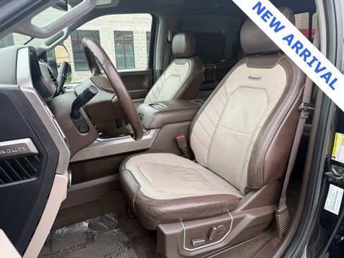 Used 2018 Ford F250 Platinum w/ Platinum Ultimate Package image 10