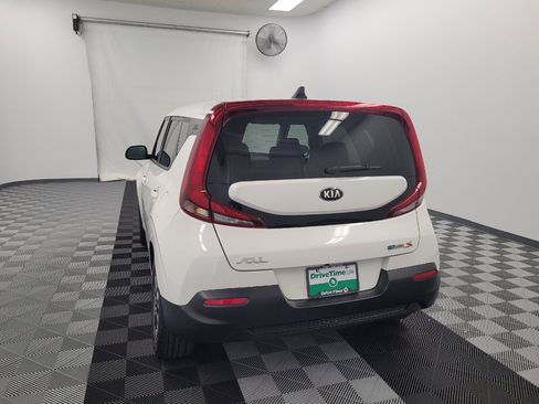 Used 2021 Kia Soul S FWD image 6