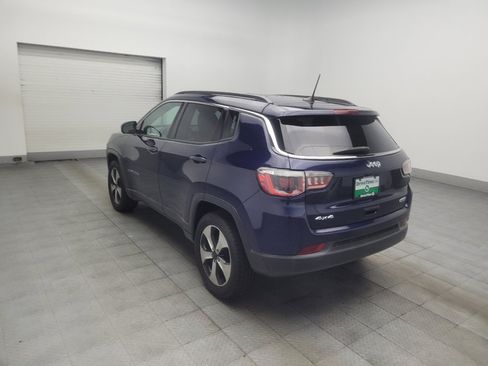 Used 2018 Jeep Compass Latitude w/ Popular Equipment Group AWD/4WD image 5