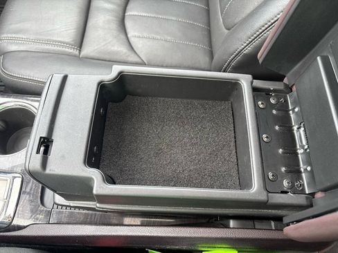 Used 2017 Buick Enclave Premium w/ Experience Buick Package AWD/4WD image 31