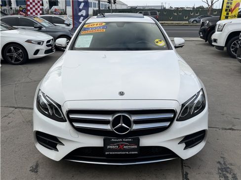 Used 2019 Mercedes-Benz E 300 w/ Premium 1 Package image 9