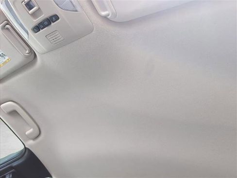 Used 2022 Toyota Corolla LE FWD image 15