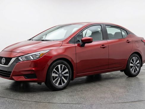 Used 2025 Nissan Versa SV FWD image 3